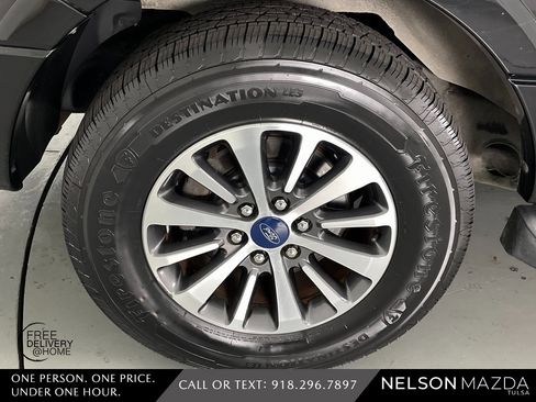 Used 2017 Ford Expedition EL XLT image 13