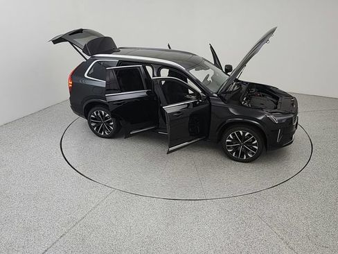 New 2026 Volvo XC90 B6 Plus w/ Protection Package Premier AWD/4WD image 22