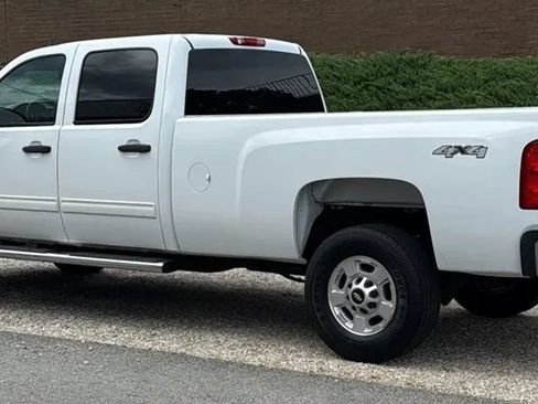 Used 2014 Chevrolet Silverado 2500 LT AWD/4WD image 7