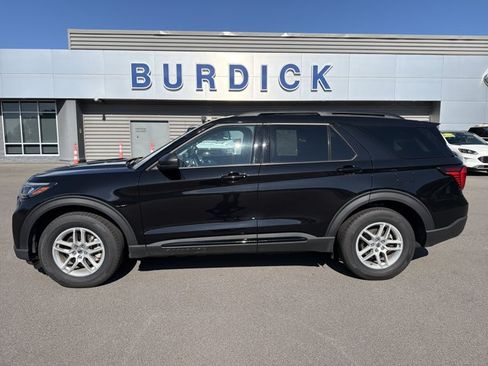Certified 2026 Ford Explorer Active AWD/4WD image 2