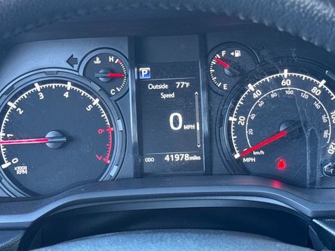 Used 2024 Toyota 4Runner SR5 Premium image 15