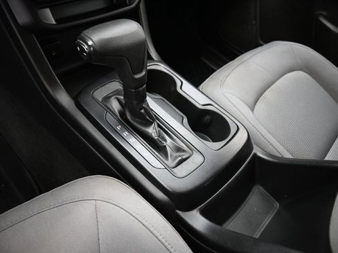 Used 2020 GMC Canyon 2WD Crew Cab w/ Convenience Package image 29