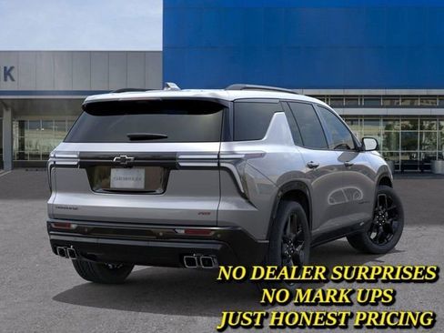 New 2026 Chevrolet Traverse RS image 4