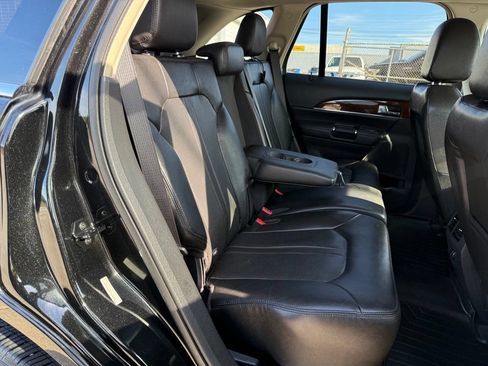 Used 2015 Lincoln MKX FWD w/ Walnut Swirl Wood Package image 21