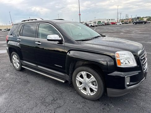 Used 2017 GMC Terrain SLT AWD/4WD image 3