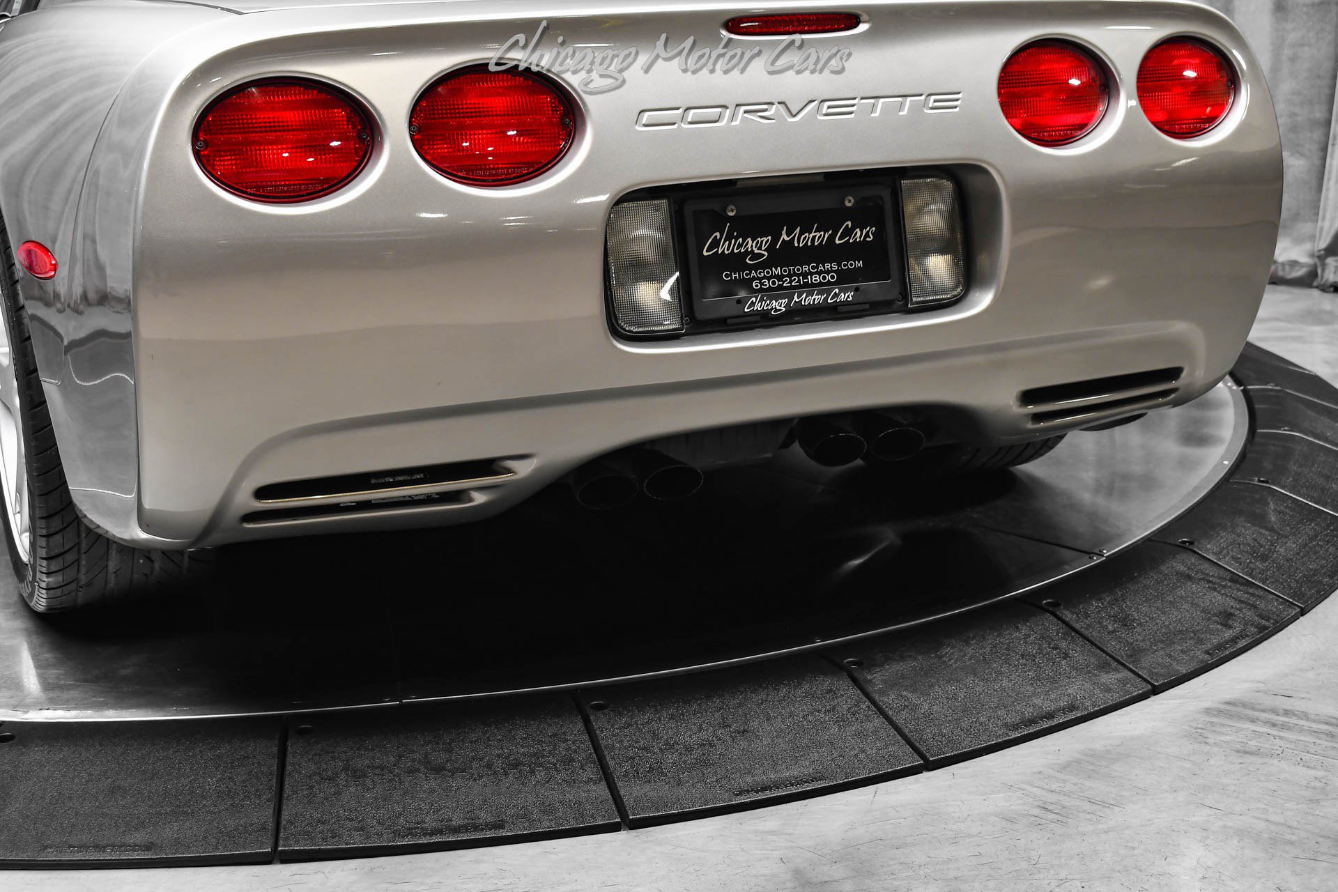 Used 1999 Chevrolet Corvette Coupe w/ Lighting Pkg RWD image 28