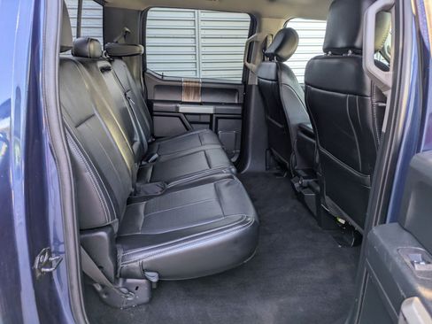 Used 2019 Ford F150 Lariat w/ Max Trailer Tow Package image 32