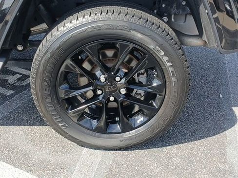 Used 2022 Jeep Gladiator Overland image 25