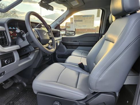 New 2025 Ford F350 XL w/ XL Chrome Package image 8
