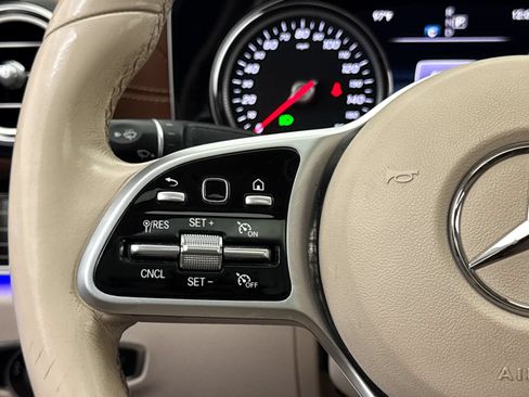 Used 2019 Mercedes-Benz E 300 image 34