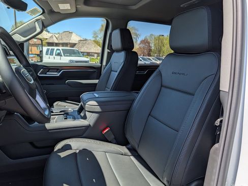 New 2026 GMC Sierra 3500 Denali w/ Denali Reserve Package AWD/4WD image 42