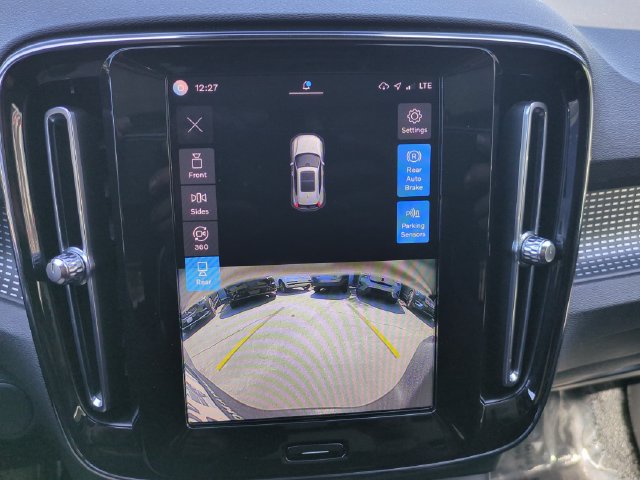 Used 2021 Volvo XC40 P8 Recharge w/ Advanced Package AWD/4WD image 22