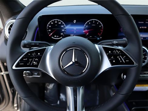 New 2026 Mercedes-Benz GLB 250 4MATIC image 34