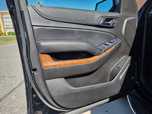 Used 2015 Chevrolet Suburban LTZ AWD/4WD image 39