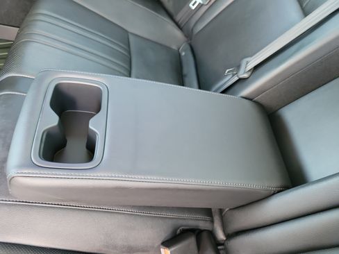 Used 2019 Honda Accord Touring image 12