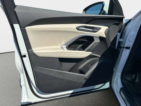 New 2025 Audi Q5 Premium image 16