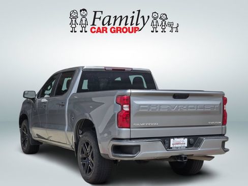 Used 2023 Chevrolet Silverado 1500 Custom RWD image 3