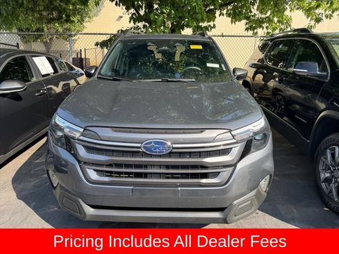 Used 2025 Subaru Forester Premium w/ Convenience Package #1 AWD/4WD image 10