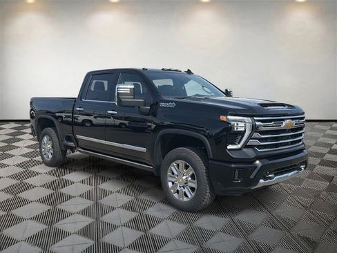 New 2026 Chevrolet Silverado 2500 High Country w/ High Country Premium Package AWD/4WD image 3