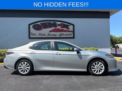 Used 2024 Toyota Camry LE FWD image 2