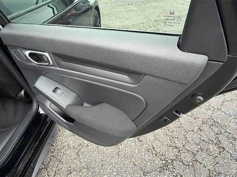 Used 2023 Honda Civic Sport image 17