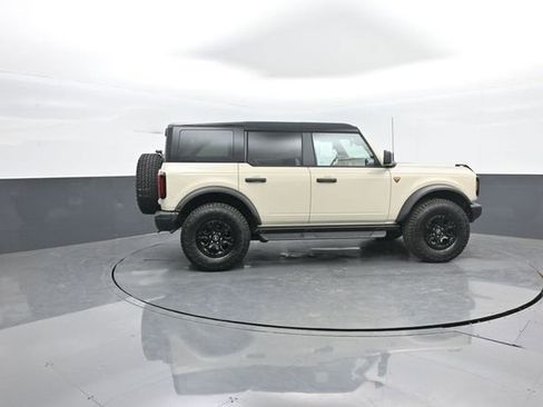 New 2026 Ford Bronco Badlands w/ Sasquatch Package image 8