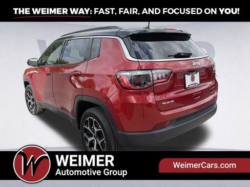 Used 2025 Jeep Compass Limited AWD/4WD image 7