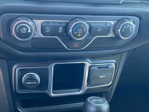 Used 2020 Jeep Wrangler Unlimited Sport image 11