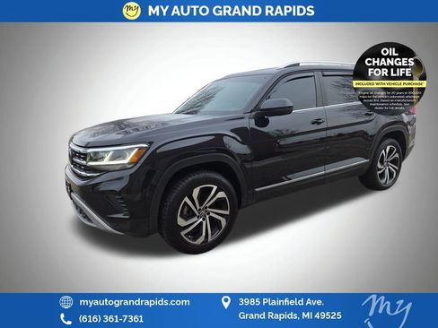 Used 2023 Volkswagen Atlas SEL image 3