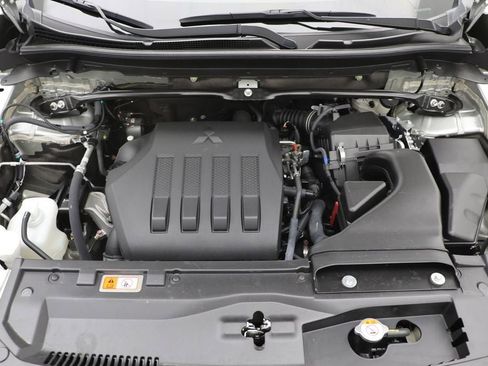 Used 2024 Mitsubishi Eclipse Cross SE image 30