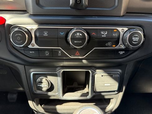 Used 2022 Jeep Gladiator Sport w/ Trailer Tow Package image 22