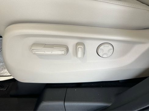 New 2026 Honda Odyssey EX-L image 17