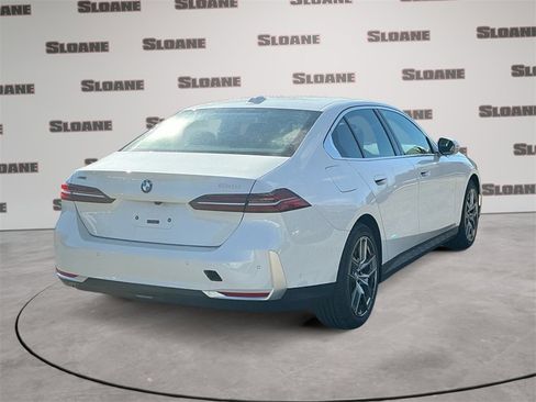 New 2026 BMW 530i xDrive w/ Premium Package image 5