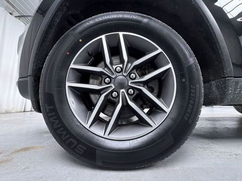 Used 2022 Jeep Grand Cherokee Limited w/ Tech Group image 8