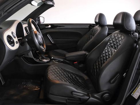 Used 2019 Volkswagen Beetle 2.0T Final Edition SEL image 3