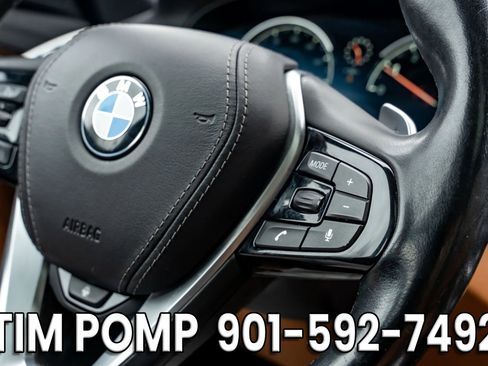 Used 2018 BMW 530i xDrive image 19
