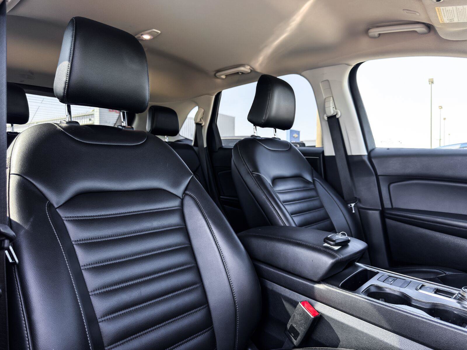 Used 2022 Ford Edge SEL w/ Convenience Package AWD/4WD image 14