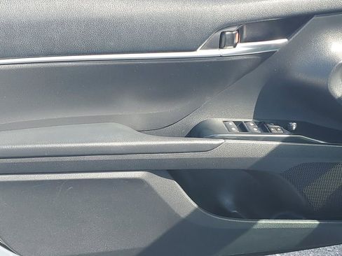 Used 2019 Toyota Camry SE image 41