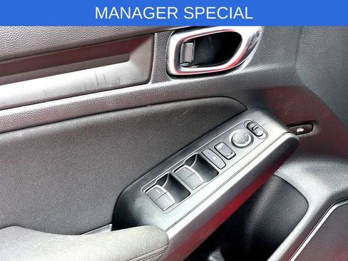 Used 2025 Honda Civic Sport image 11