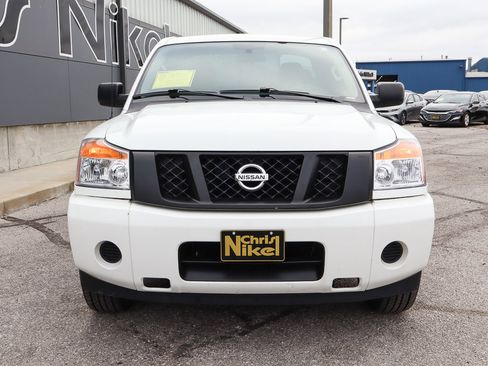Used 2015 Nissan Titan S image 2