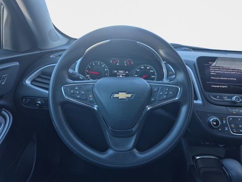 Used 2024 Chevrolet Malibu LT image 11