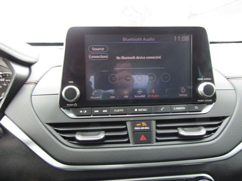 Used 2019 Nissan Altima 2.5 SR w/ SR Premium Package image 23