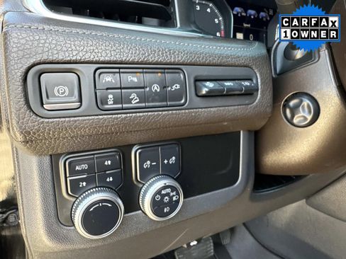 Used 2021 GMC Yukon XL Denali w/ Denali Premium Package image 38