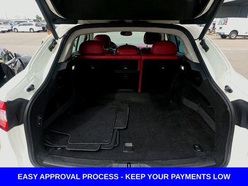 Used 2017 Maserati Levante image 15