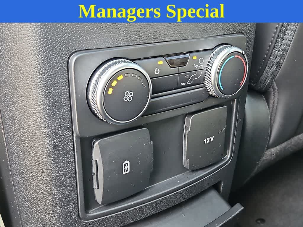 Used 2022 Ford Explorer XLT w/ Equipment Group 202A AWD/4WD image 28