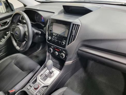 Used 2020 Subaru Forester Premium AWD/4WD image 17