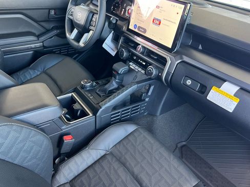 New 2026 Toyota 4Runner TRD Off-Road Premium AWD/4WD image 13