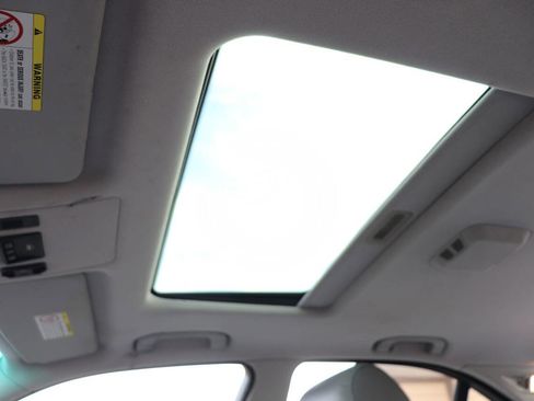 Used 2002 BMW 530i Sedan image 26