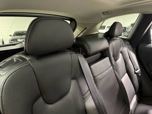 Used 2018 Volvo XC60 T8 Inscription w/ Luxury Seat Package image 60