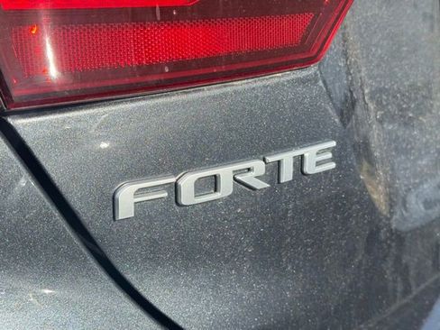Certified 2024 Kia Forte GT-Line image 3